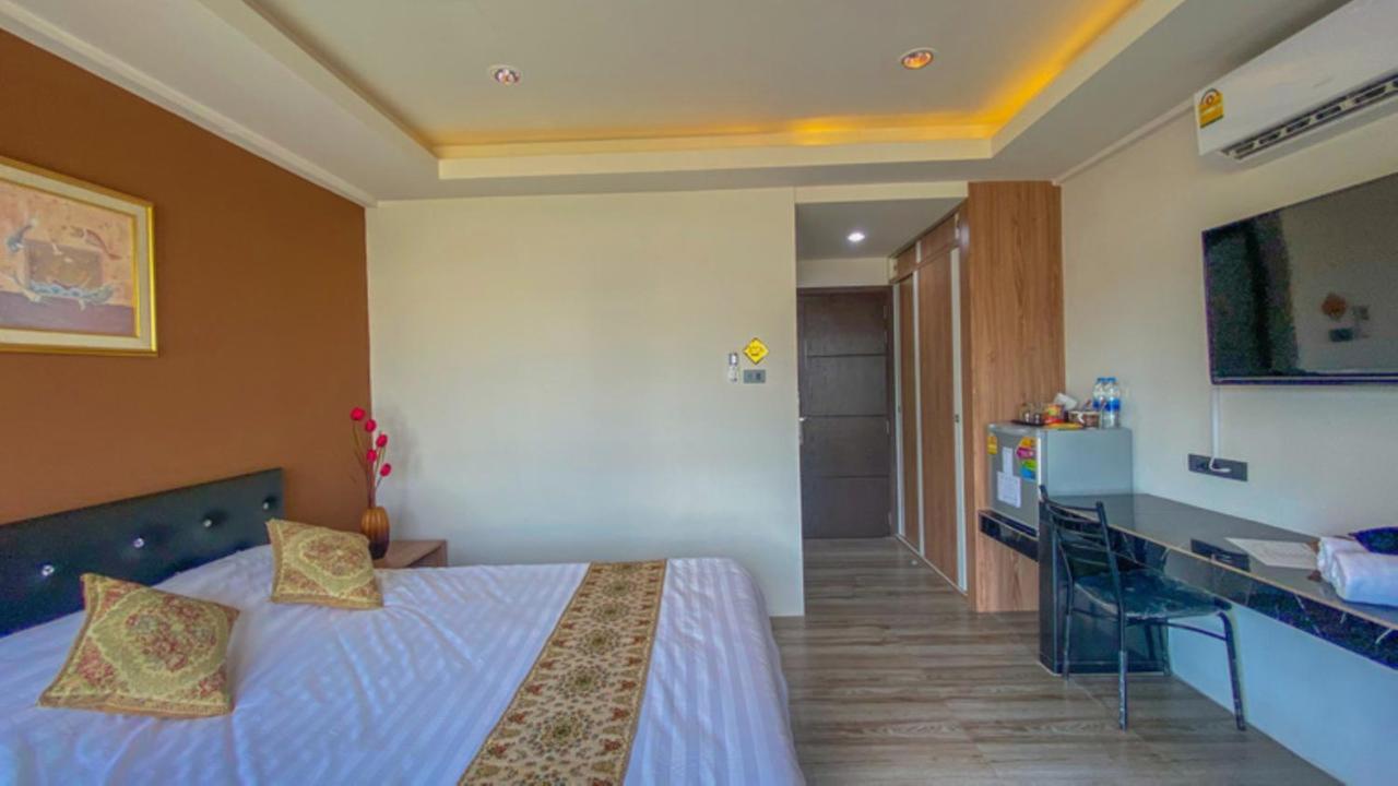 Plearnwan Deluxe Mansion Hotel Bangkok Exterior photo
