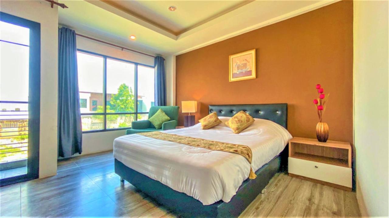 Plearnwan Deluxe Mansion Hotel Bangkok Exterior photo